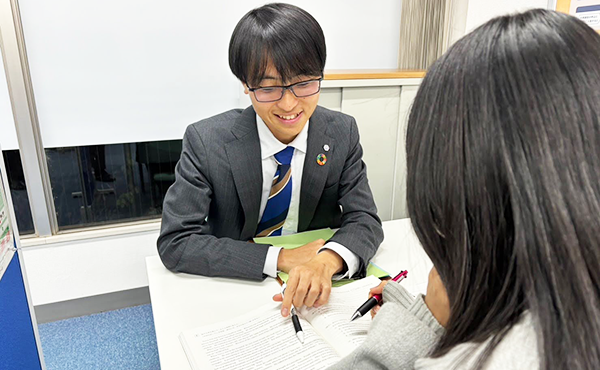 生徒に最大限寄り添いながら「できる」ところから指導し、着実なステップアップを目指す。